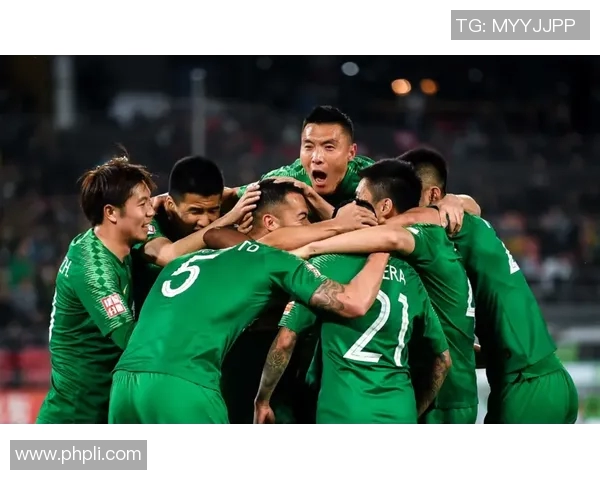 北京篮球队在挑战赛中以95分稳居积分榜首位竞争激烈引人关注 北京篮球队在挑战赛中以95分稳居积分榜首位竞争激烈引人关注