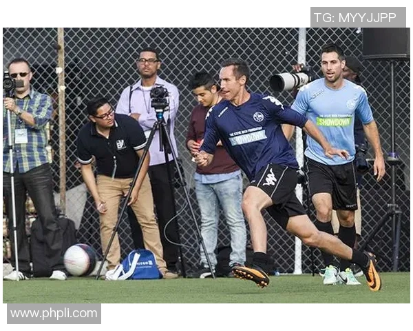 北京足球队转型之路揭秘:从传统强队到现代化足球俱乐部的华丽蜕变 北京足球队转型之路揭秘:从传统强队到现代化足球俱乐部的华丽蜕变