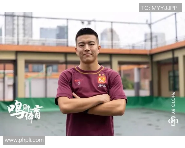 广州羽毛球队个人能力引发热议球员表现与团队协作的深度探讨 广州羽毛球队个人能力引发热议球员表现与团队协作的深度探讨