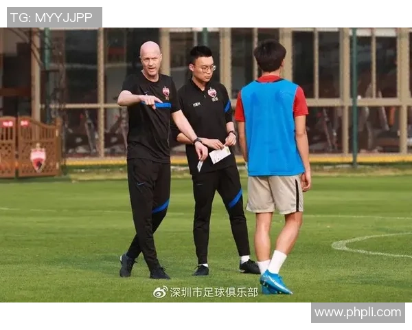 重庆羽毛球队在联合会杯中的默契配合与战术分析 重庆羽毛球队在联合会杯中的默契配合与战术分析