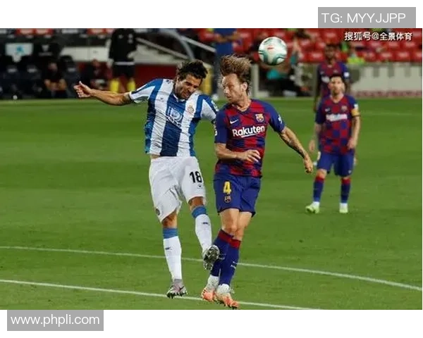 重庆足球队的节奏揭秘:从战术到激情的全景探索 重庆足球队的节奏揭秘:从战术到激情的全景探索