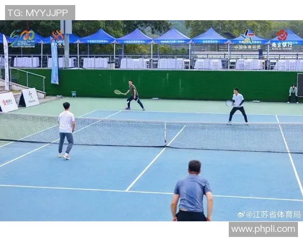 网球巨献：探秘南京网球队的意识