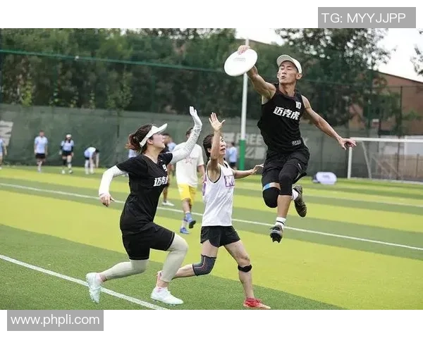 滑板精英赛点评：西安飞盘队的意识表现